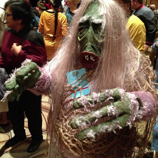 Illustration for article titled The Greatest Star Trek Cosplay of the Year